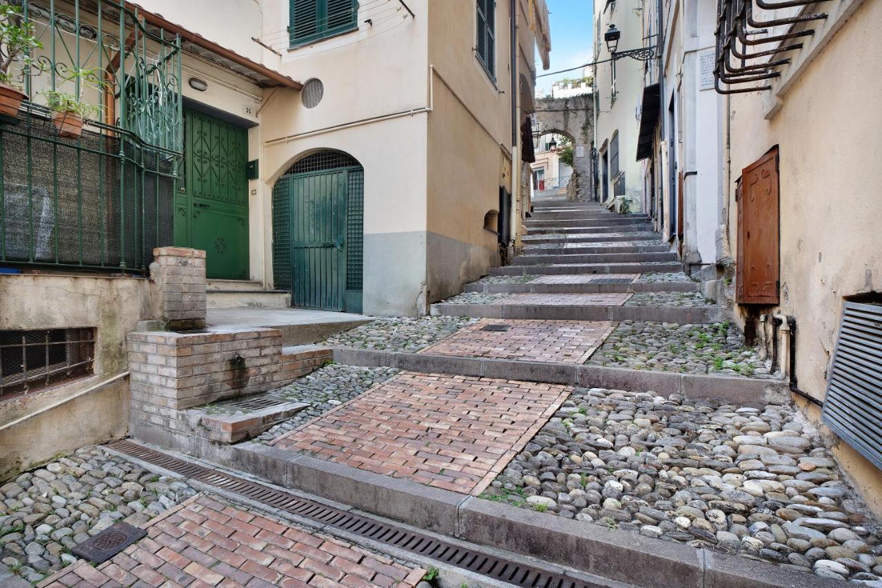 شقة Casa Via Monta In Centro سانريمو المظهر الخارجي الصورة