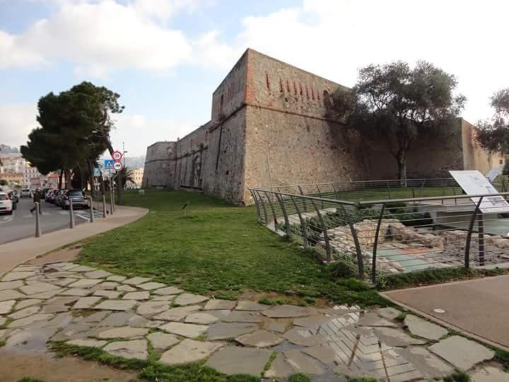 شقة Casa Via Monta In Centro سانريمو المظهر الخارجي الصورة